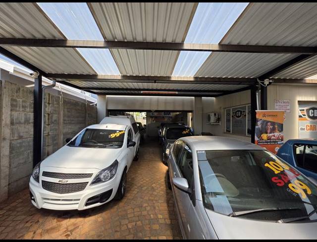 5 BEDROOM HOUSE FOR SALE IN SINOVILLE